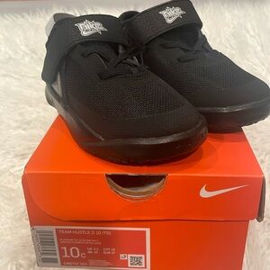 Toddler Nike Team Hustle D 10 Shoes